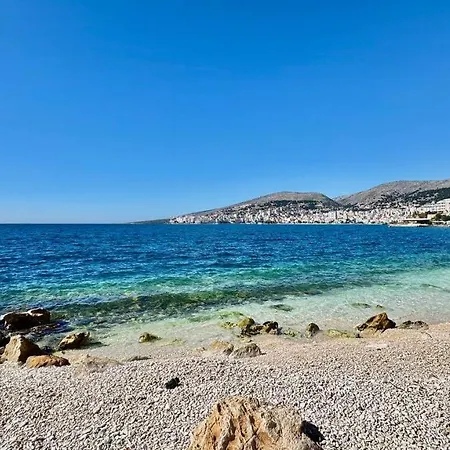 Sail Sea View Daire Saranda