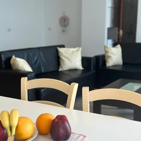 Sail Sea View Apartment *
