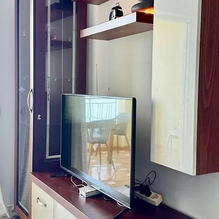 Sail Sea View شقة *